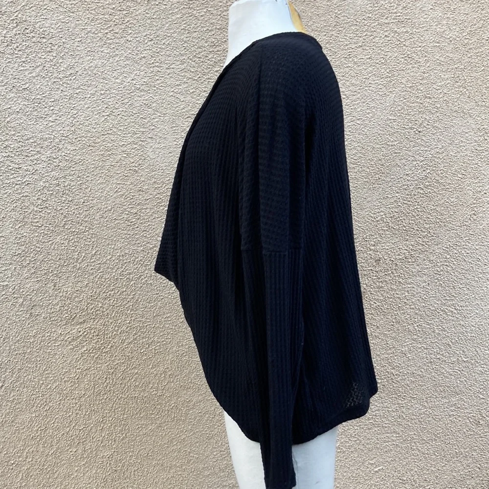 EUC Anthropologie Lazy Sundays Waffle Thermal Twist Wrap Long Sleeve Henley - Picture 5 of 7